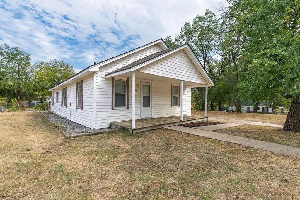 1229 N Center AVE, Shawnee, OK 74801
