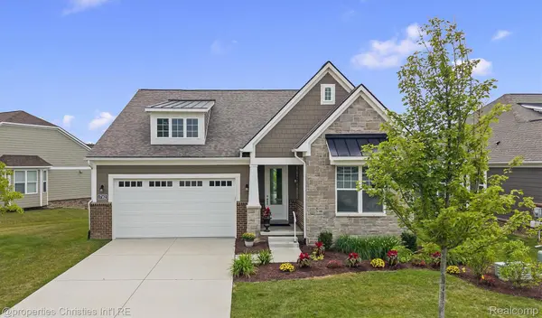 17162 Princeton LN, Northville Township, MI 48168