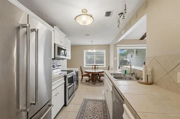 3023 Manila DR, San Antonio, TX 78217