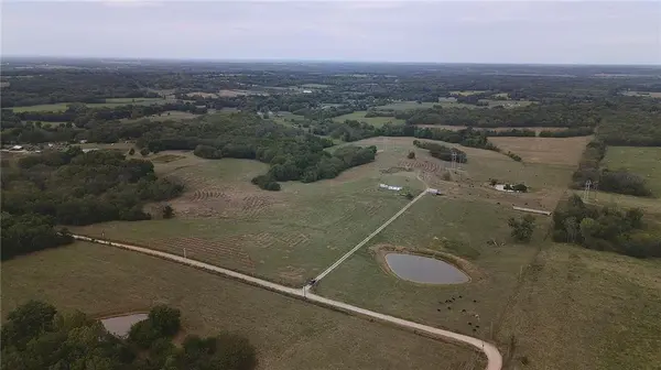 11782 NE County Road 13004 RD, Urich, MO 64788