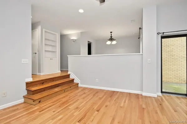 369 N Greeley AVE, Chappaqua, NY 10514