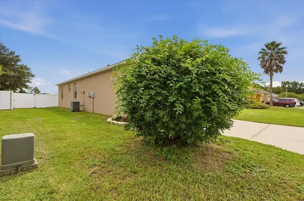 5014 YELLOWTOP LOOP, Lakeland, FL 33811