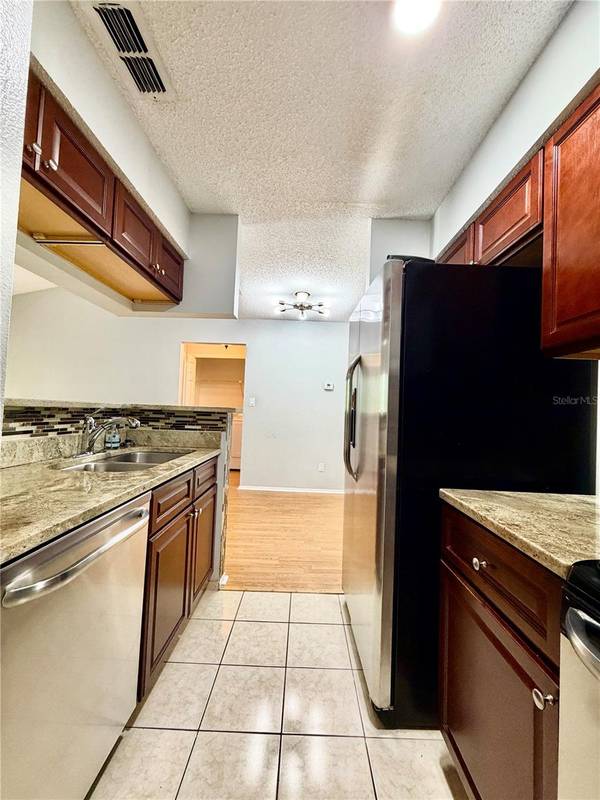 8643 MALLARD RESERVE DR #202, Tampa, FL 33614