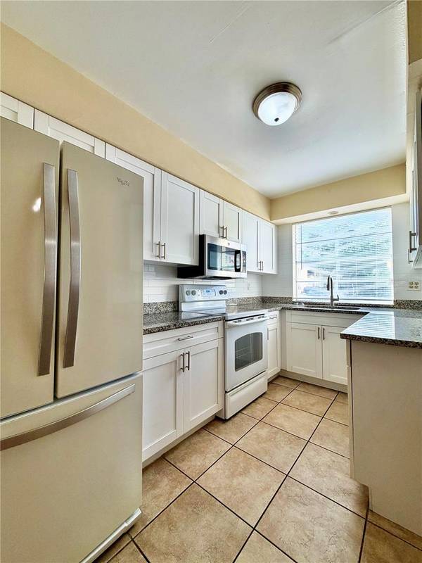 7501 GALLINETA CT #7501, Tampa, FL 33615
