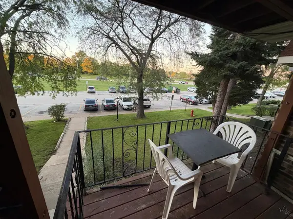 575 Heritage DR #208, Hoffman Estates, IL 60169
