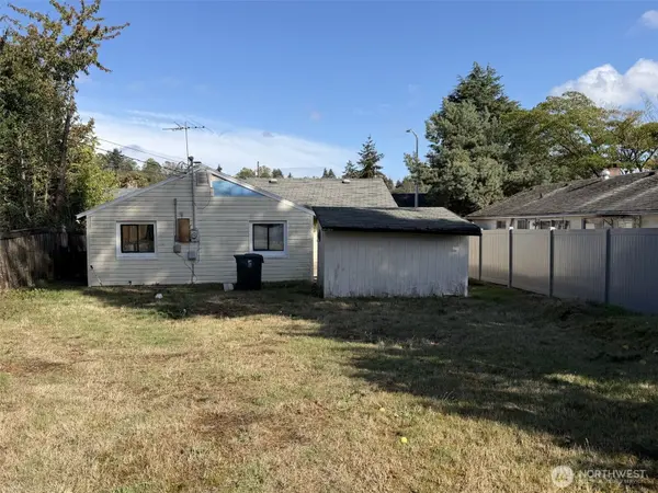 6044 S Oakes ST, Tacoma, WA 98409