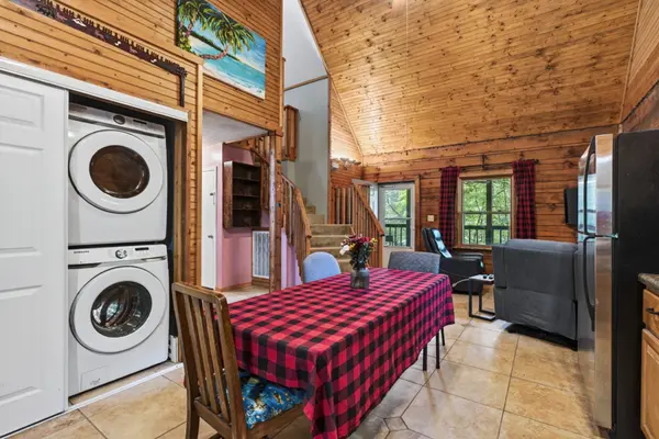 4003 Chapel Hill Rd, Crawford, TN 38554