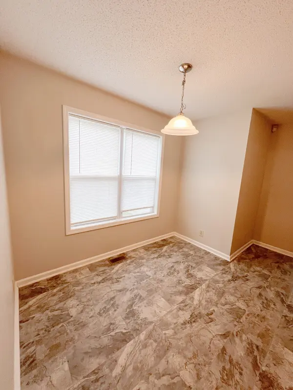 1965 Timberline Cir, Oak Grove, KY 42262