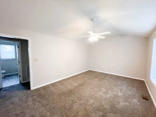 1965 Timberline Cir, Oak Grove, KY 42262