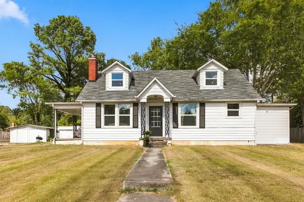 406 Adams Avenue, Mount Pleasant, TN 38474