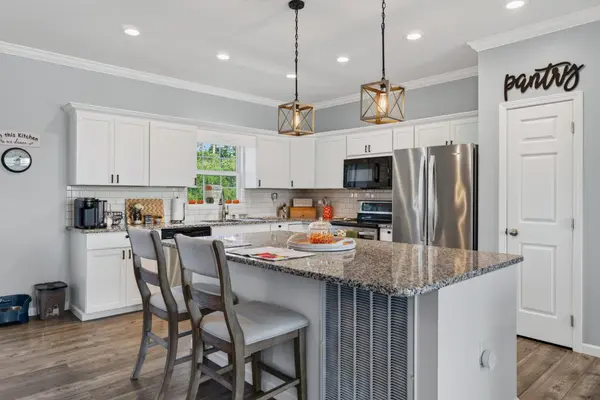 40 Highland Ridge Dr, Crossville, TN 38555