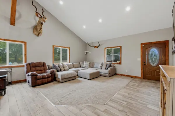 28559 Farm Road 1190, Eagle Rock, MO 65641
