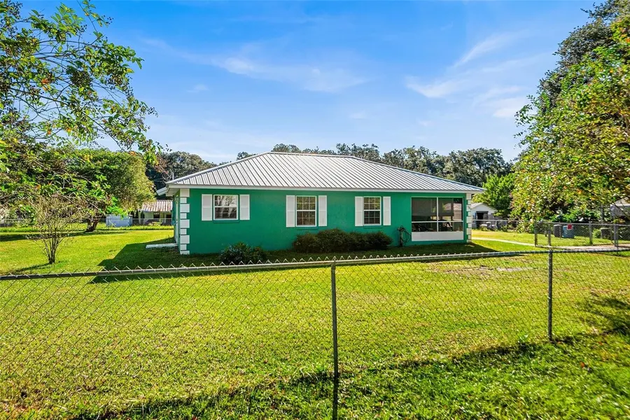 1703 OAKLAND RD W, Lakeland, FL 33801