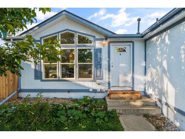 5873 S Quemoy, Centennial, CO 80015