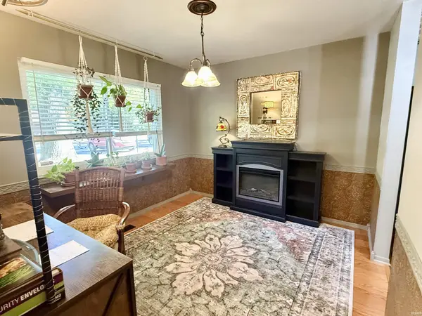 2500 Topsfield RD #Unit #704, South Bend, IN 46614