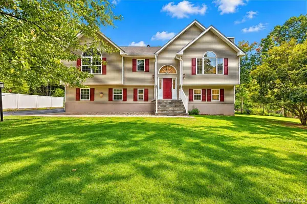 36 Troxell TRL, Carmel, NY 10512