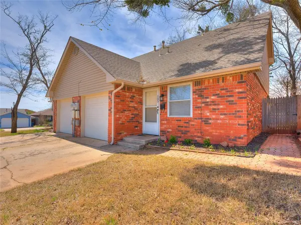 105 N Hortense AVE, Edmond, OK 73034