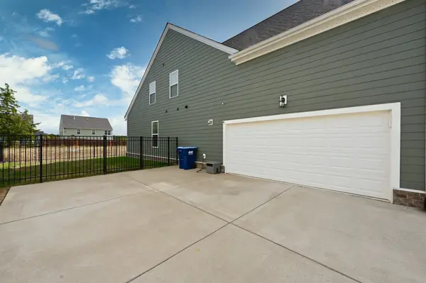 6407 Desmond Ave, Murfreesboro, TN 37128