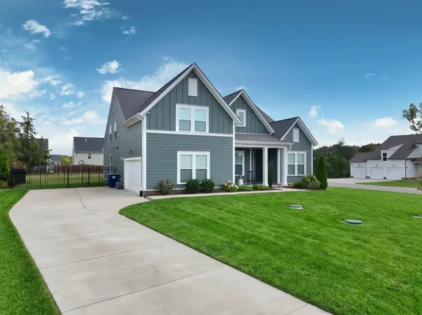 6407 Desmond Ave, Murfreesboro, TN 37128