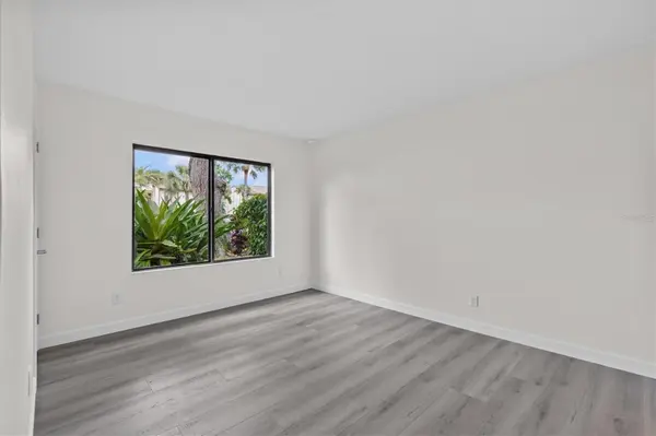 381 MOORINGS COVE DR #9B, Tarpon Springs, FL 34689
