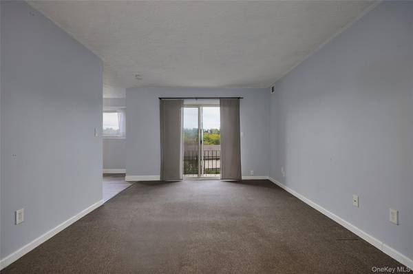 26 Cooper RD #205, Poughkeepsie, NY 12603