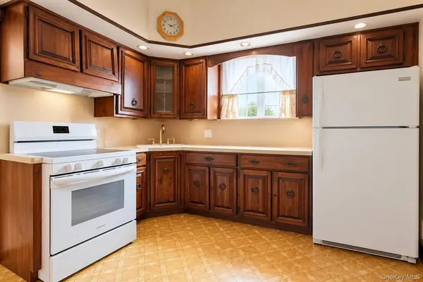 12 Balfour Street #3, Staten Island, NY 10305