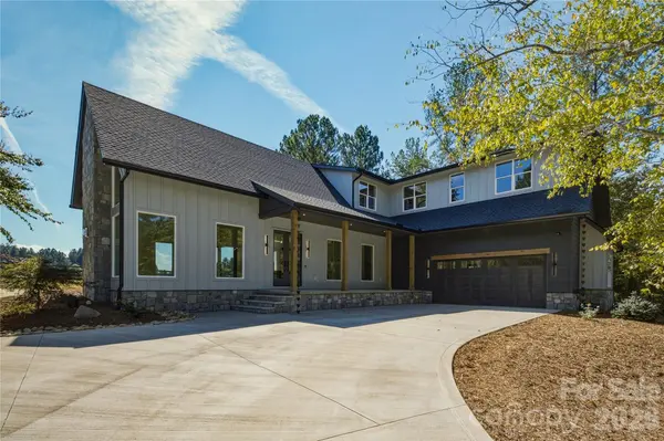 2303 Paddock CIR, Morganton, NC 28655