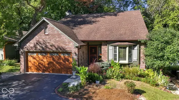 650 W Oak ST, Zionsville, IN 46077