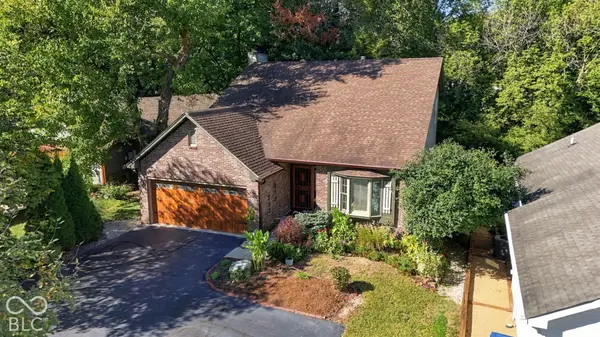 650 W Oak ST, Zionsville, IN 46077
