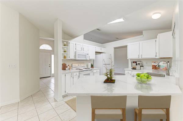 3213 45TH AVE E, Bradenton, FL 34203