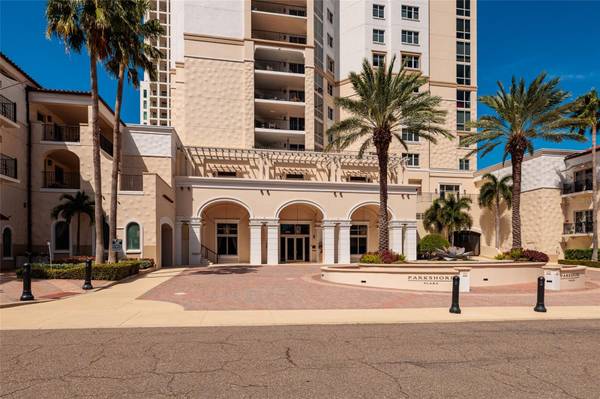 300 BEACH DR NE #1804, St Petersburg, FL 33701