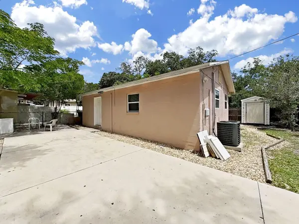 1514 E NORTH BAY ST #B, Tampa, FL 33610