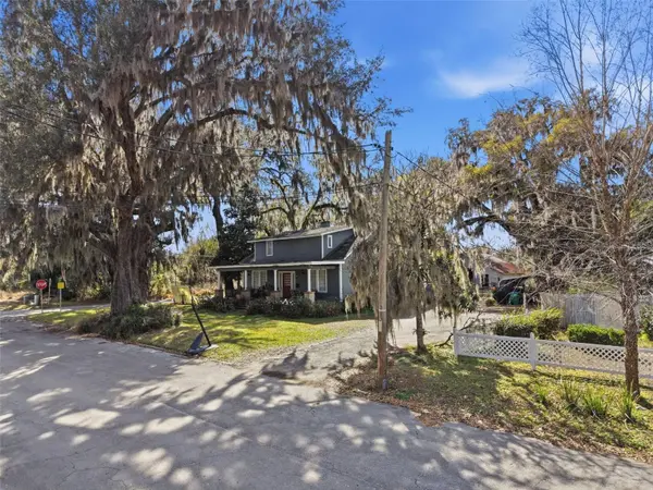 420 PINE ST, Crescent City, FL 32112