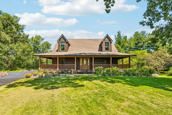 1921 Annettes CIR, Sugar Grove, IL 60554