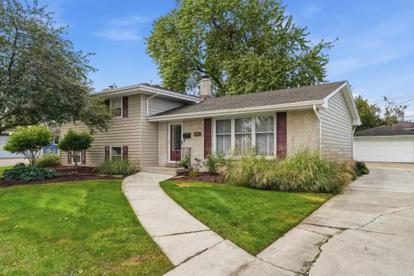 8504 Forest AVE, Munster, IN 46321