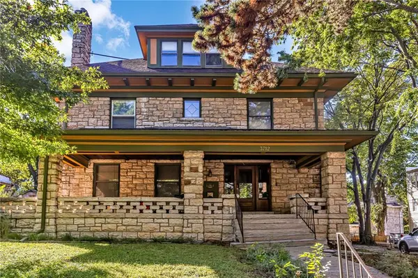 3712 Washington ST, Kansas City, MO 64111