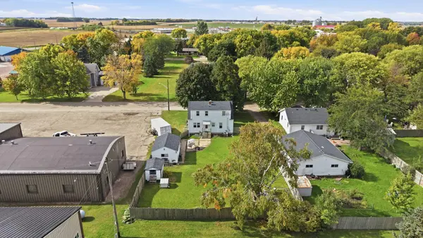 422 2nd ST SW, Clara City, MN 56222