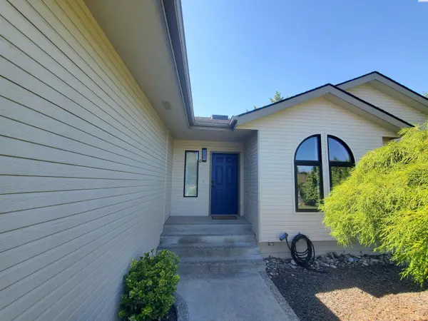 401 Shaw St, Richland, WA 99354