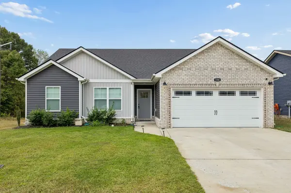 536 Lucky Ln, Clarksville, TN 37042