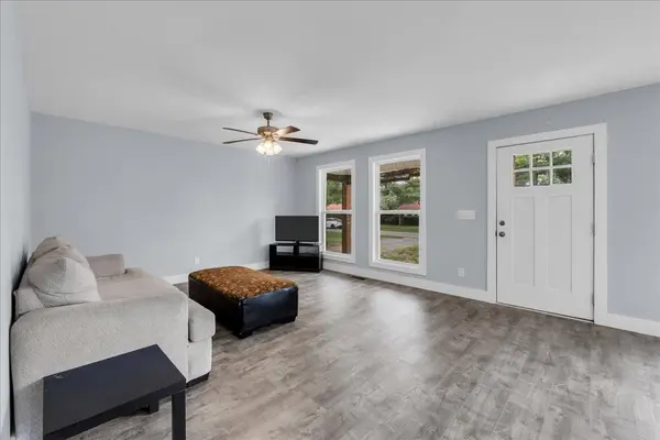 829 Luttrell Ave, Smithville, TN 37166