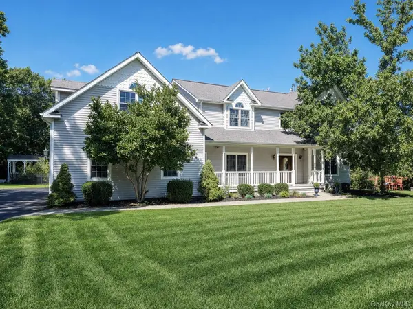 40 Sandra LN, Monroe, NY 10950