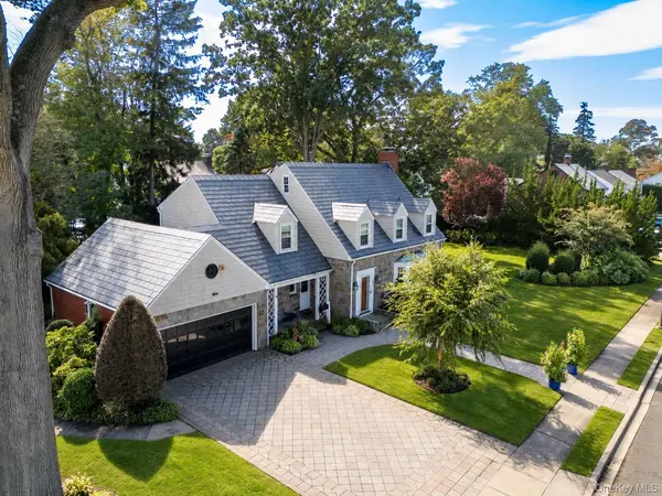 186 Voorhis AVE, Rockville Centre, NY 11570