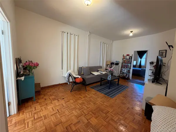 1833 27th AVE, Astoria, NY 11102