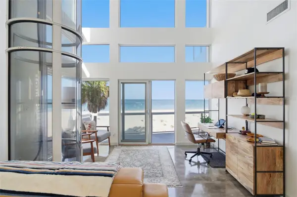 8680 W GULF BLVD, Treasure Island, FL 33706