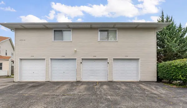 2356 Carnation DR #2356, Crest Hill, IL 60403