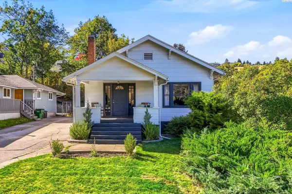 804 S Main St, Colfax, WA 99111