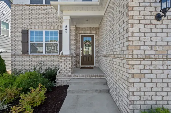 565 Lyness Dr, Smyrna, TN 37167