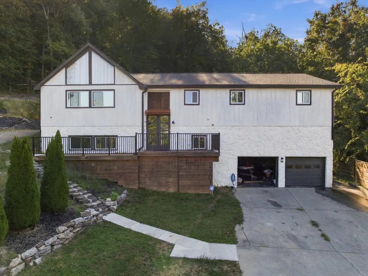 2901 Huckleberry Lane, Rocky Face, GA 30740