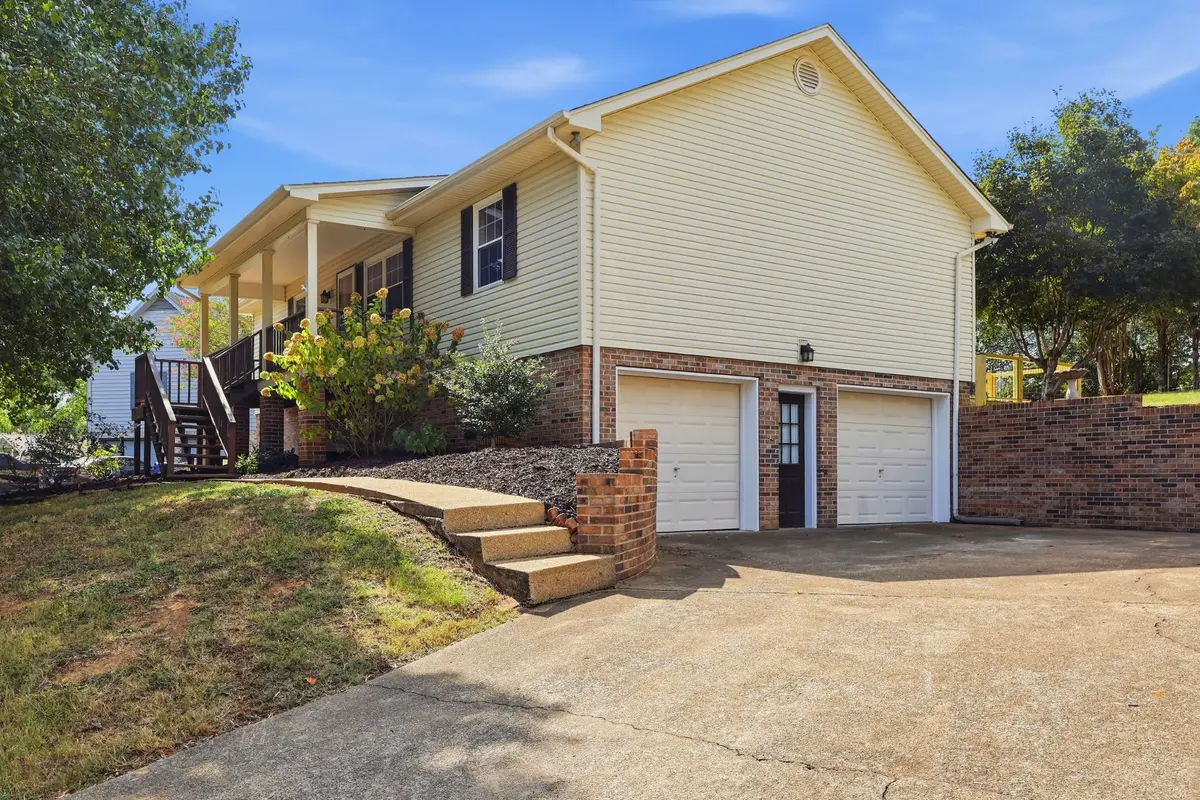 201 Vermont Dr #NW, Cleveland, TN 37312
