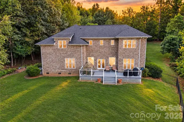 7365 Gabriel ST, Sherrills Ford, NC 28673